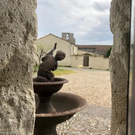 Bed & Breakfast La Ferme Buissonniere 4*