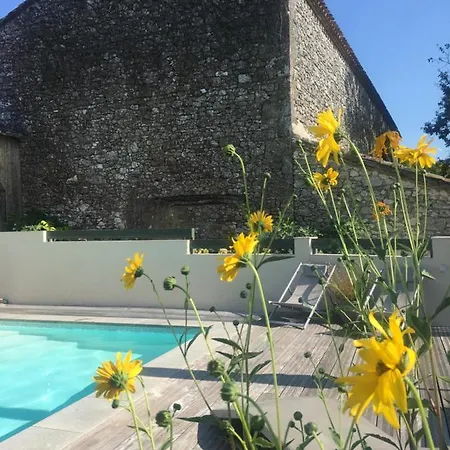 Nocleg ze śniadaniem La Ferme Buissonniere 3*