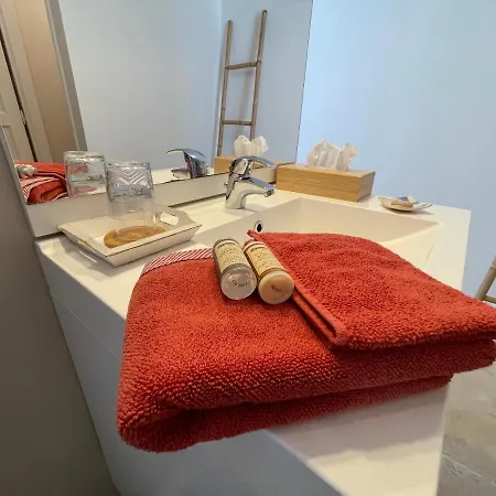 Bed & Breakfast La Ferme Buissonniere 3*