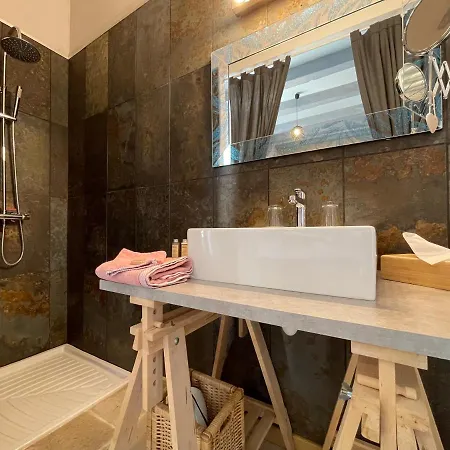 La Ferme Buissonniere Bed & Breakfast 4*