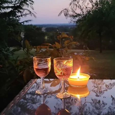 La Ferme Buissonniere Bed & Breakfast Bardou