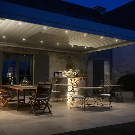 La Ferme Buissonniere Bed and breakfast