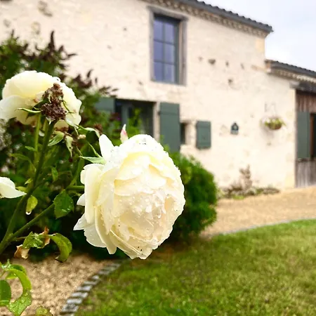 La Ferme Buissonniere Alojamento de Acomodação e Pequeno-almoço 3*