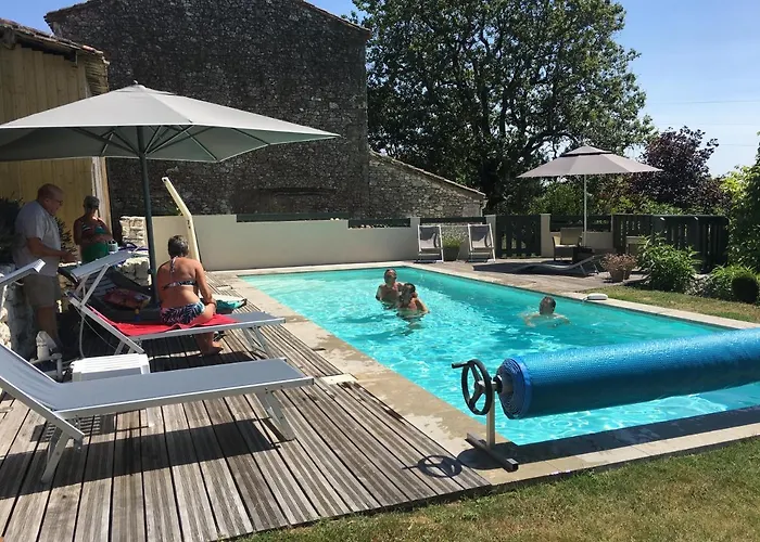 La Ferme Buissonniere 3*