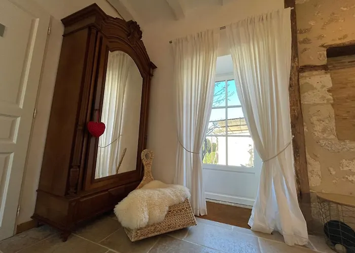 Bed and Breakfast La Ferme Buissonniere 3*