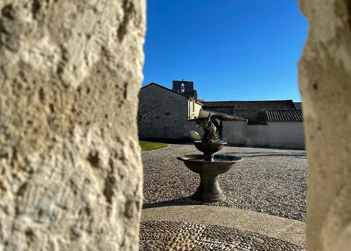 La Ferme Buissonniere Bed and Breakfast Bardou