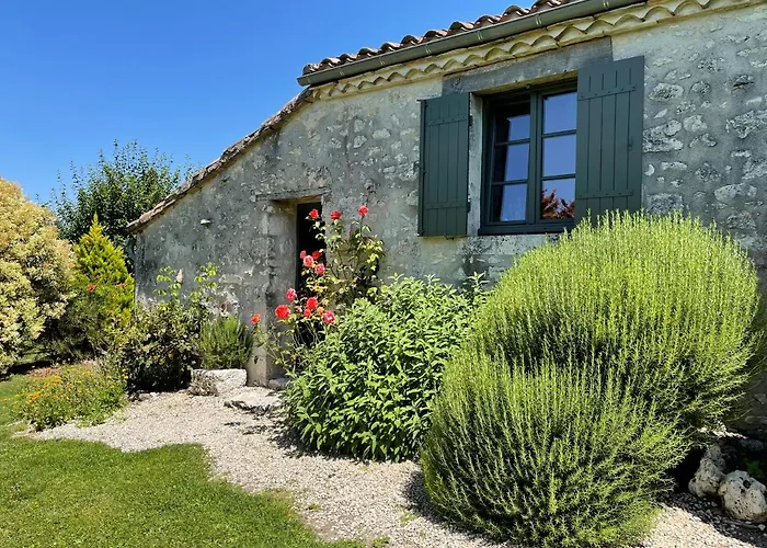 Bed and Breakfast La Ferme Buissonniere 3*
