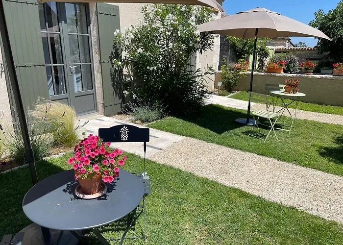 La Ferme Buissonniere Bed and Breakfast 3*