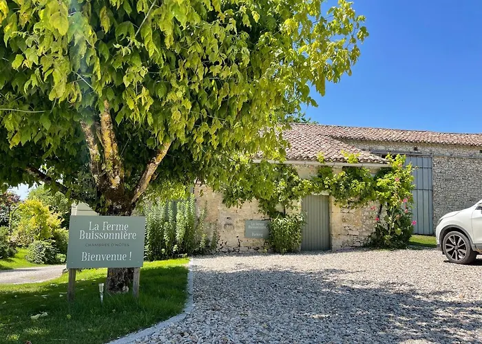 La Ferme Buissonniere 3*