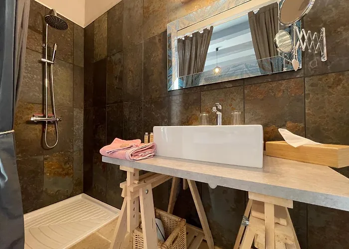 La Ferme Buissonniere فندق مبيت وإفطار 3*