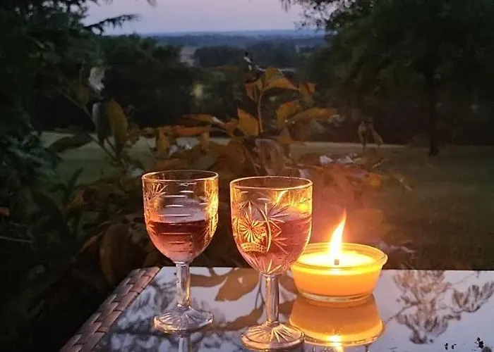 La Ferme Buissonniere Nocleg ze śniadaniem Bardou